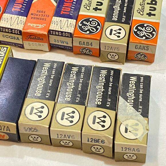 Vintage Lot of 26 Electron Vacuum Tubes Radio AMP Audio Not Tested As Is - Picture 4 of 16